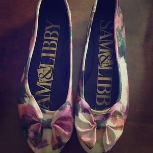 Floral flats